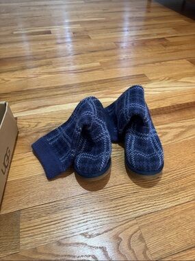UGG Navy Patterned Knit Slip-On Bootie Slippers